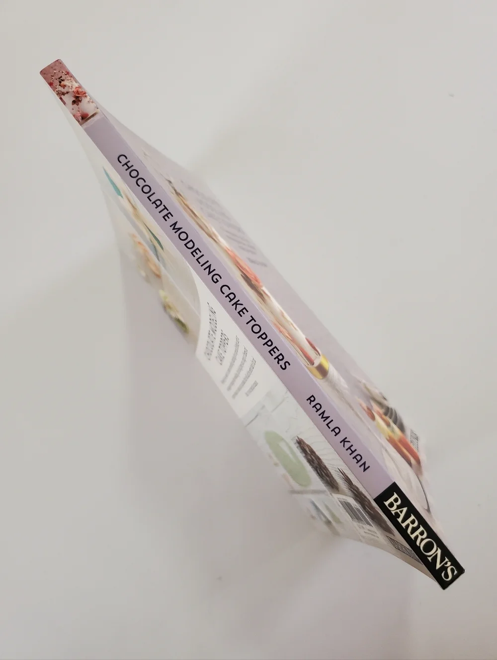 🟢 Chocolate Modeling Cake Toppers Book by Ramla Khan Cake Decorating 101 Ideas